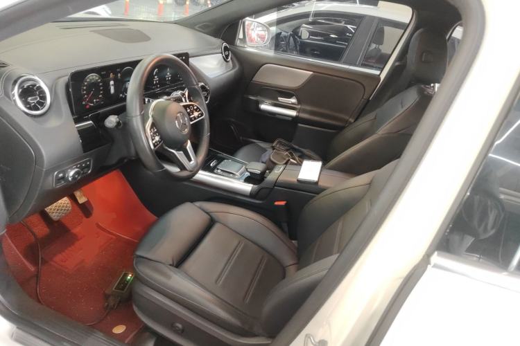 Used Mercedes-Benz GLA 2023 GLA 200 Left Front Seat