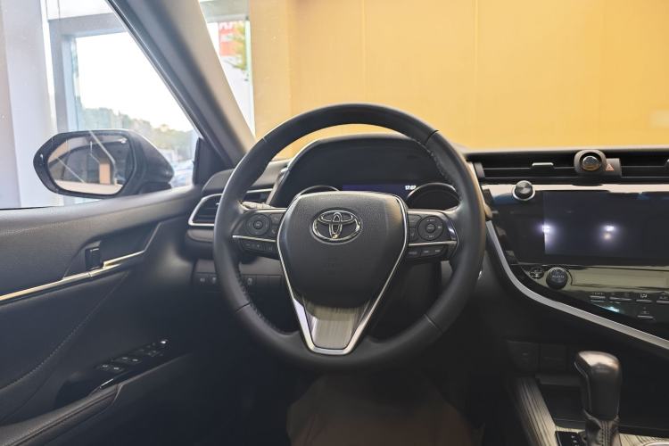 Used Toyota Camry 2019 Dual-Engine 2.5 HG Luxury Edition China VI Standard
