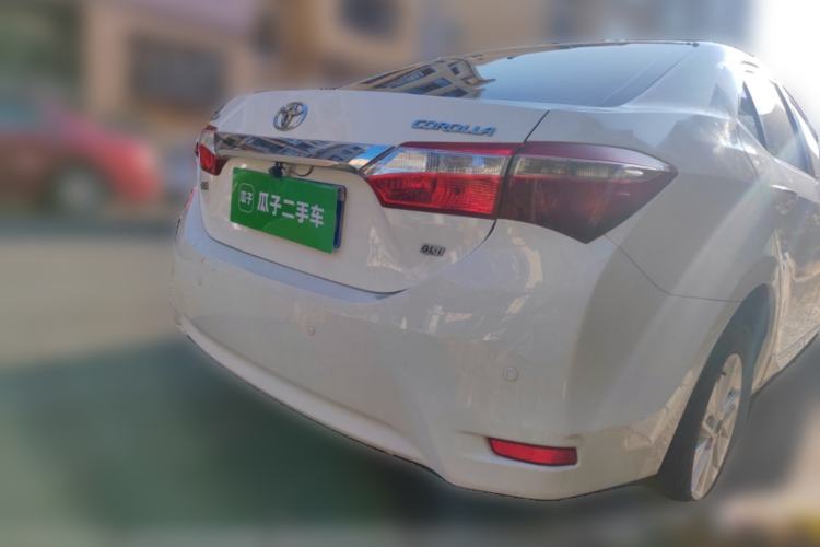 Used Toyota Corolla 2014 1.6L CVT GL-i Rear Right 45 Deg