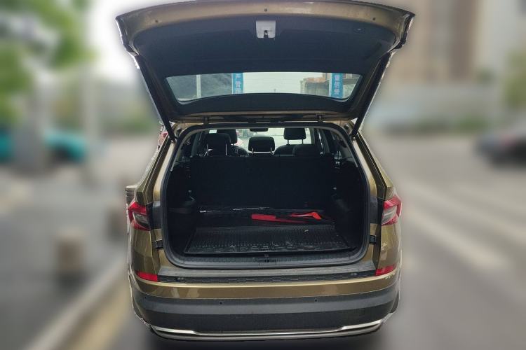 Used Skoda Kodiaq 2017 TSI330 7-Seater Two-Wheel-Drive Luxury Edition
