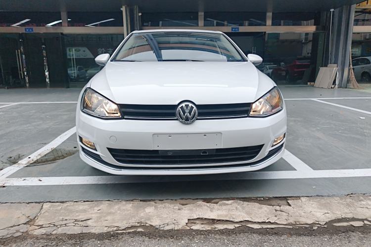 Used Volkswagen Golf 2016 1.6L Automatic Fashion Model Front