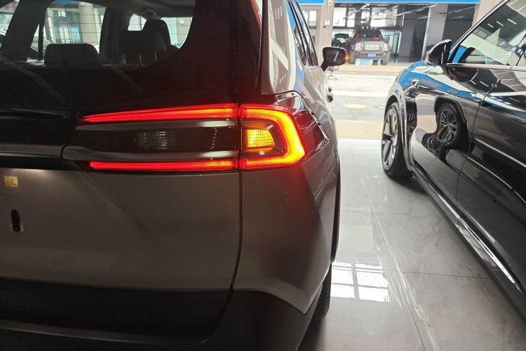 Used Toyota Wildlander 2023 2.0L CVT Four-Wheel Drive Luxury PLUS Edition Right Rear Taillight