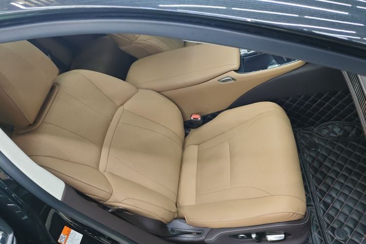 Used Lexus LS 2020 500h Excellence Edition China VI standard