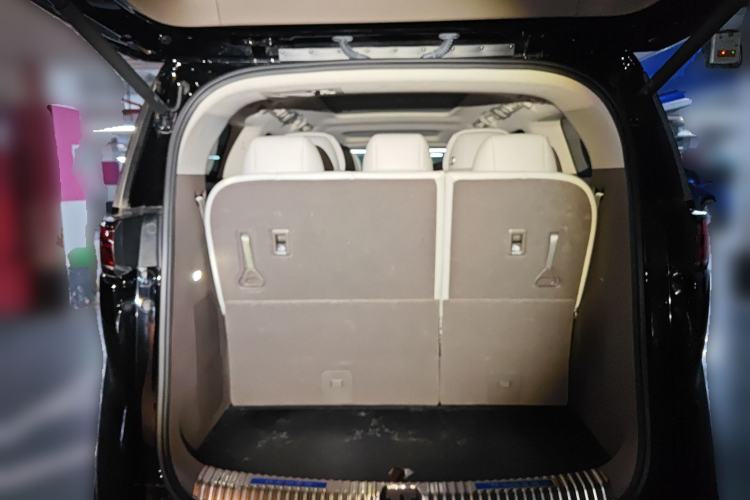 Used Denza D9 2022 DM-i 970 Four-Wheel Drive Flagship Model
