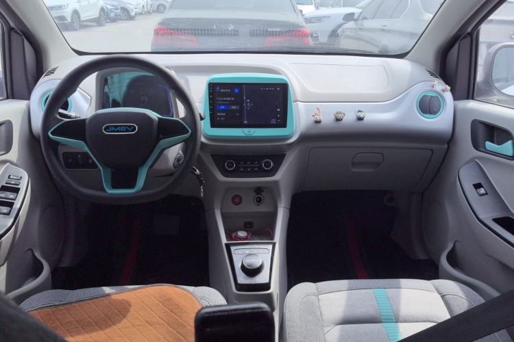 Used JMEV Xiao Qilin 2023 Joyful Edition 201km Comfort Model Center Console