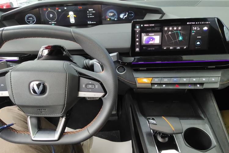 Used CHANGAN UNI-V 2024 1.5T Prestige Sport Edition
