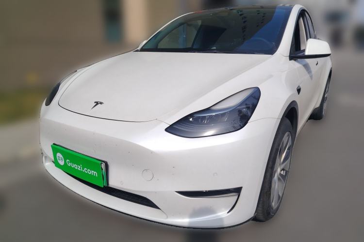 Used Tesla Model Y 2022 Long-Range All-Wheel-Drive Version