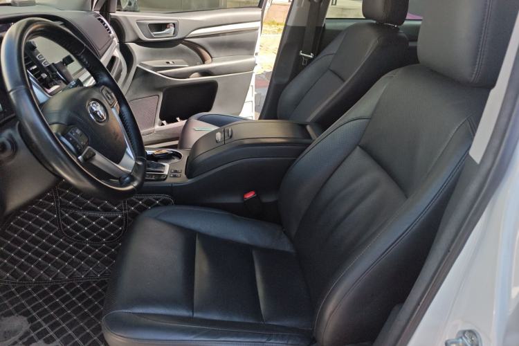 Used Toyota Highlander 2018 2.0T Four-Wheel Drive Luxury Edition 7 Seats China V Emission Standard