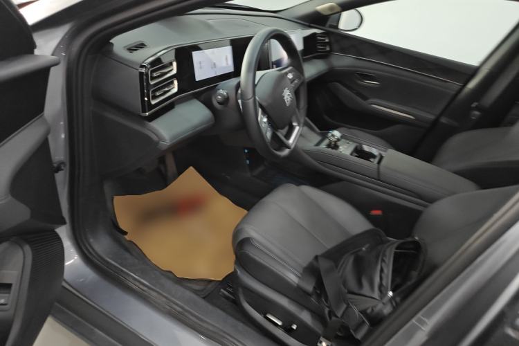 Used BYD Qin L 2025 DM-i Smart Drive 120KM Superior Model
