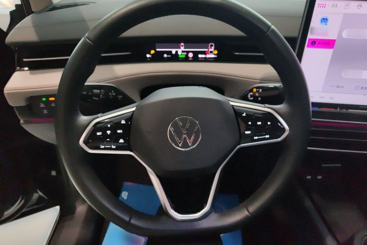 Used Volkswagen ID.7 VIZZION 2024 AIR model Steering Wheel