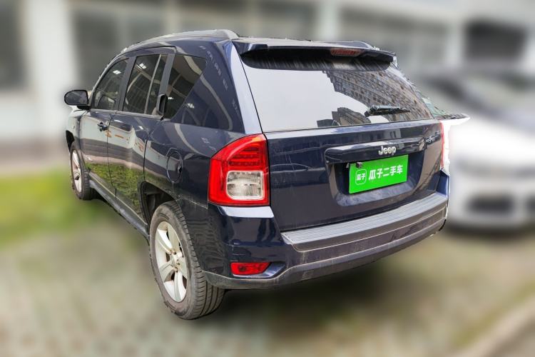 Used Jeep Compass 2012 2.4L four-wheel-drive sport version
