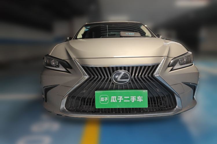 Used Lexus ES 2018 200 Excellence Edition China V Standard
