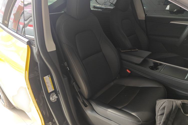 Used Tesla Model Y 2024 Rear-Wheel-Drive Version Right Front Seat