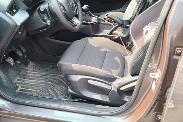 Used MG 5 2023 180 DVVT Manual Fashion Edition
