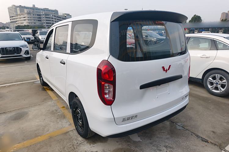 Used Wuling Hongguang New Energy 2025 Extended-Range Hybrid 50 km Standard Version
