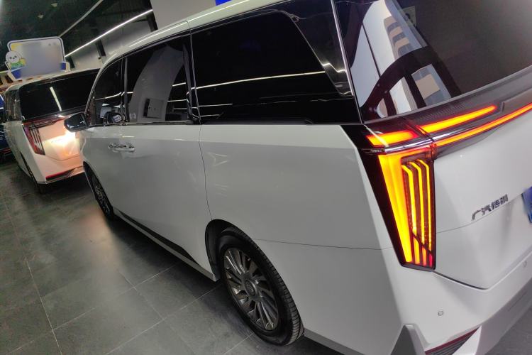 Used GAC Trumpchi M8 2023 Zongshi Series 400T Flagship Edition Exterior 3