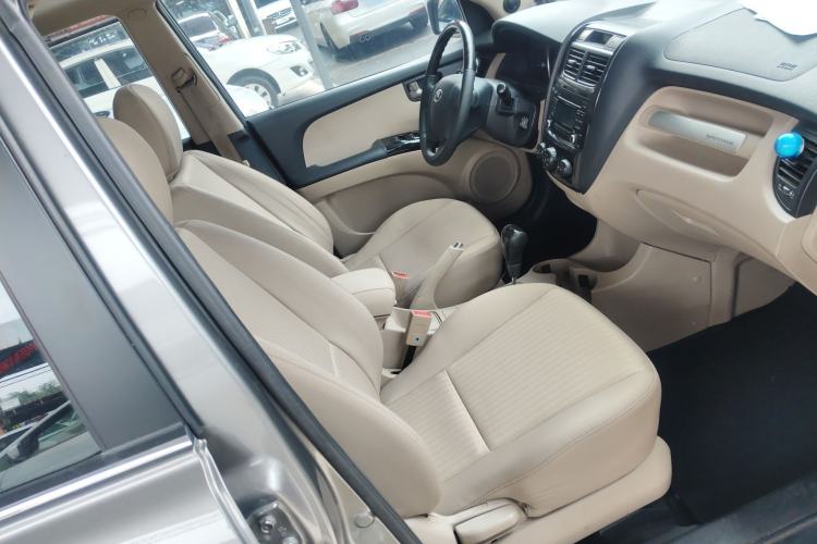 Used Kia Sportage 2013 2.0L Automatic Two-Wheel Drive GL Trim Right Front Seat