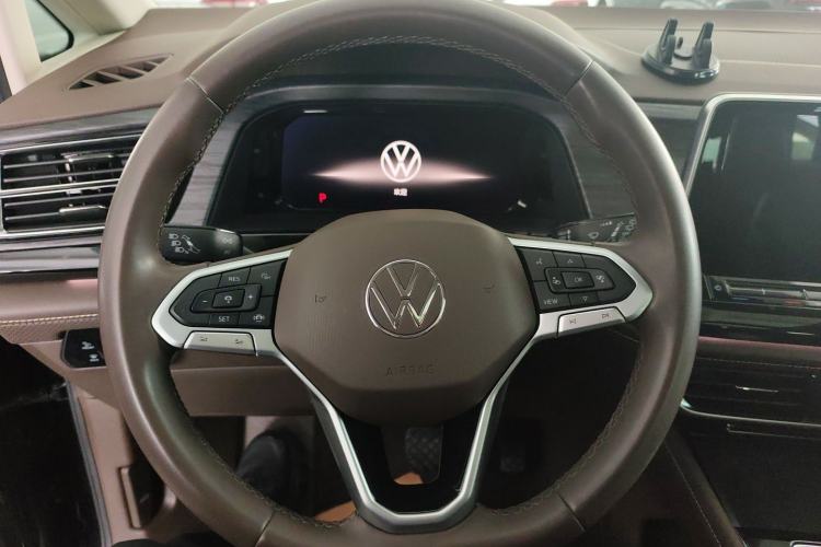 Used Volkswagen Viloran 2024 330TSI Luxury Edition