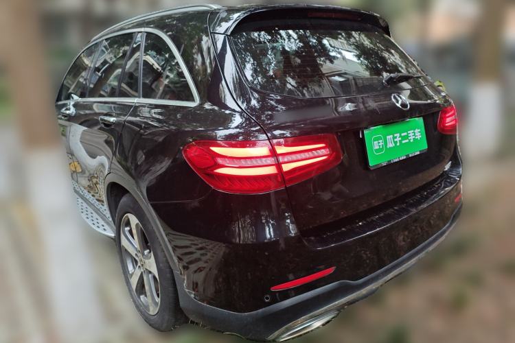 Used Mercedes-Benz GLC 2017 GLC 260 4MATIC Luxury Model Rear Left 45 Deg