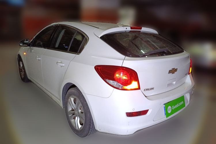 Used Chevrolet Cruze 2013 Hatchback 1.6L Manual Luxury Model
