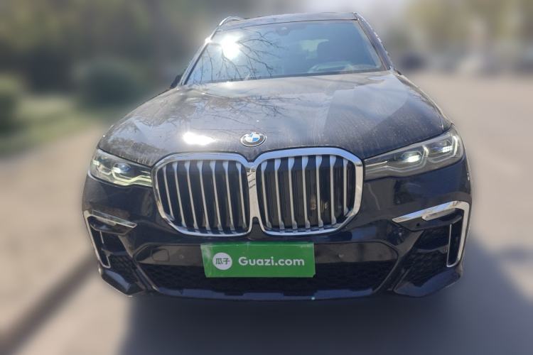 Used BMW X7 2022 xDrive40i Luxury Package with Leading Features