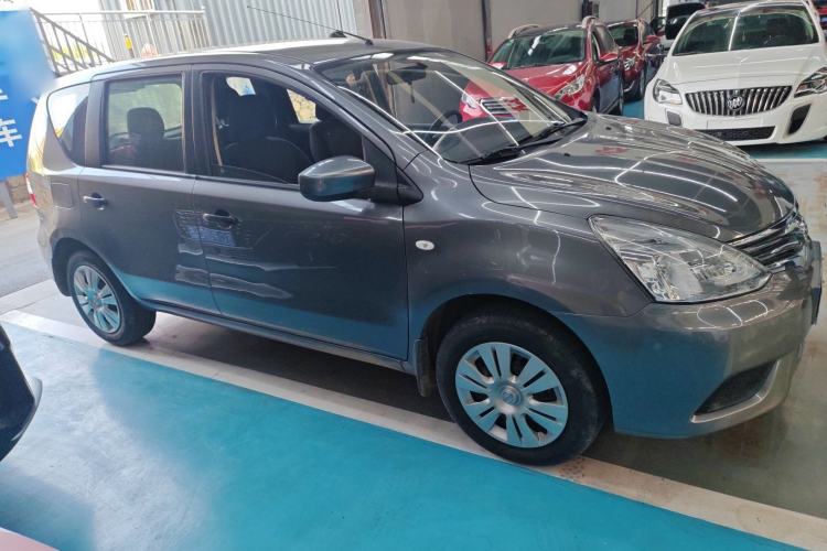 Used Nissan Livina 2015 1.6XE Manual Comfort Edition Exterior 2