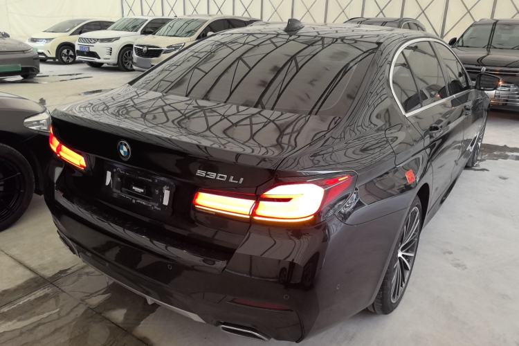 Used BMW 5 Series 2023 530Li Leading Model M Sport Package Rear Right 45 Deg