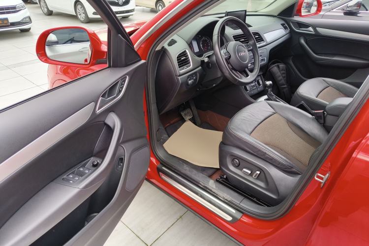 Used Audi Q3 2016 30 TFSI Fashion Model
