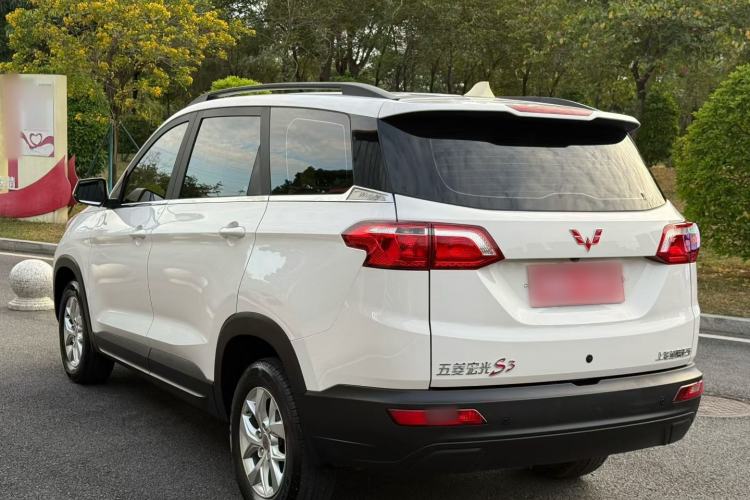 Used Wuling Hongguang S3 2019 1.5L Manual Comfort Model China VI Standard
