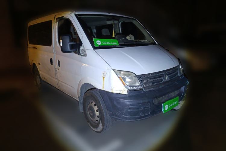 Used SAIC MAXUS Xintu V80 2012 2.5T Low-Roof Value-Added Logistics Version C