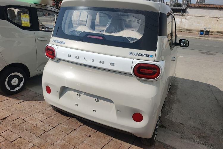 Used Wuling Hongguang MINIEV 2024 3rd Generation 215km Youth Edition Rear