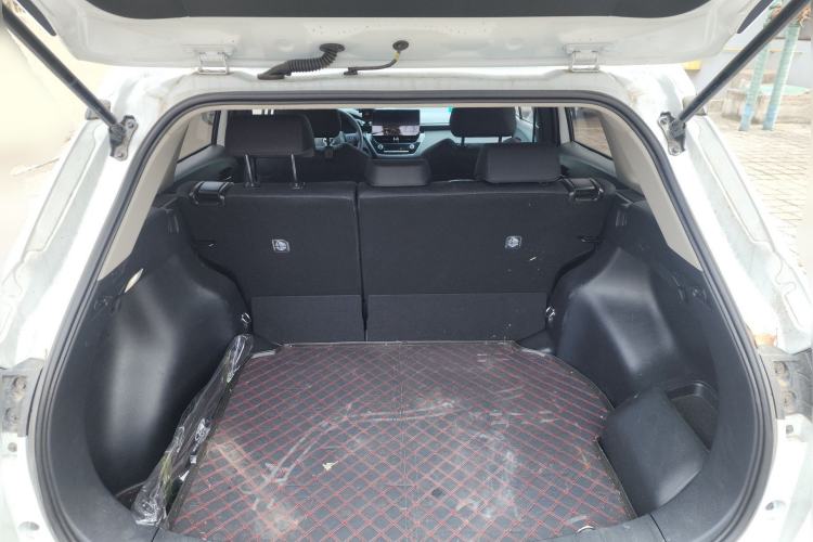 Used Toyota Corolla Cross 2024 2.0L Smart Electric Hybrid Dual-Engine Pioneer Edition
