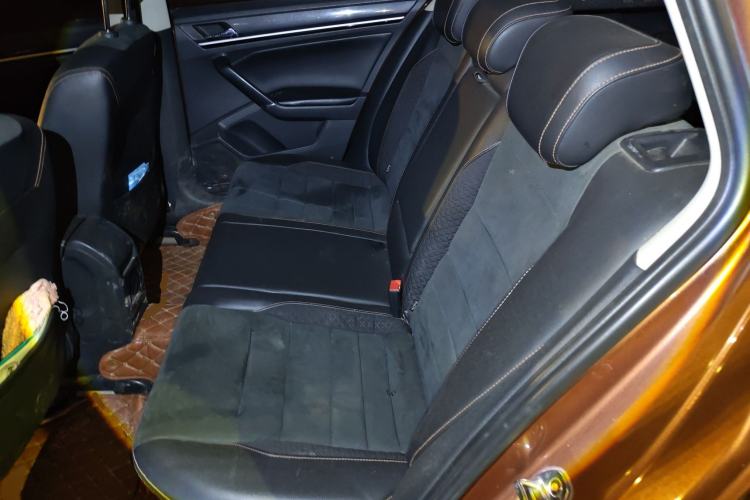 Used Volkswagen C-TREK 2017 230TSI DSG Luxury Model
