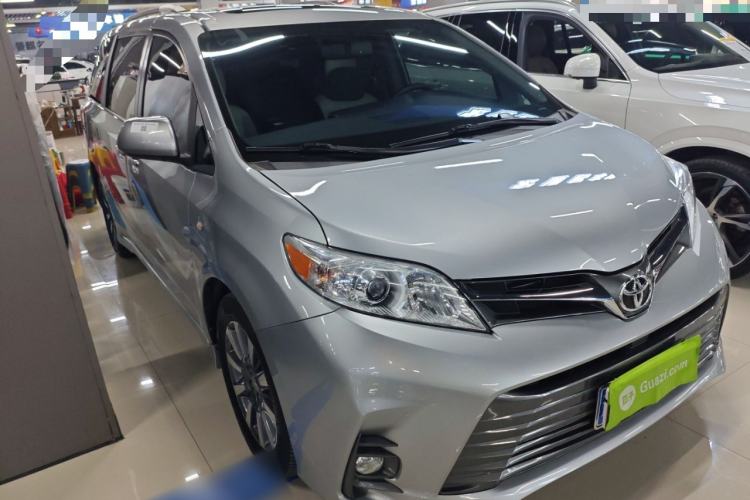 Used Toyota Sienna 2020 3.5L Two-Wheel Drive CE Trim 7-Seater Canadian Version