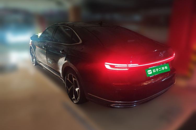 Used Volkswagen Passat 2024 380TSI Starry Luxury Edition