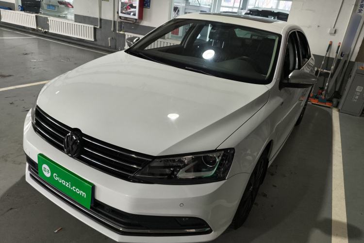 Used Volkswagen Sagitar 2015 230TSI Automatic Luxury Model