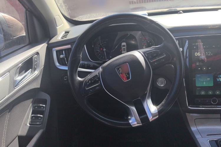 Used Roewe RX5 2016 30T Two-Wheel Drive Automatic Internet Smart Edition