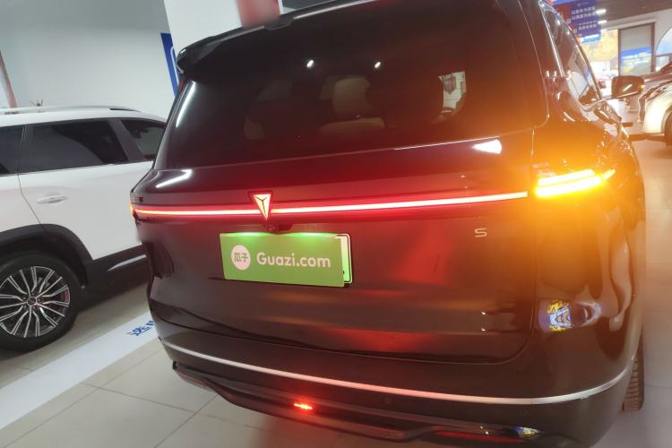 Used Deepal S09 2025 Four-Wheel Drive Ultra+ Custom Edition
