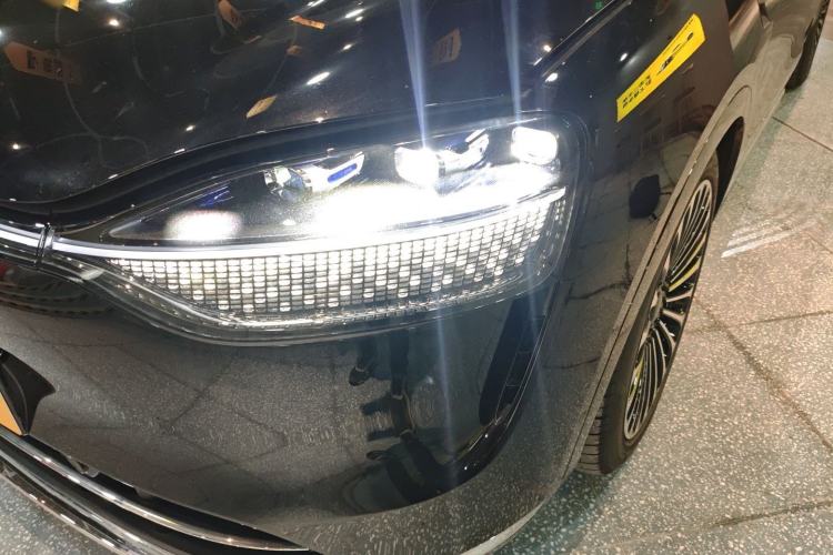 Used Hima AITO M9 2025 Extended-Range Ultra Version 52 kWh 6-Seater Left Front Headlight