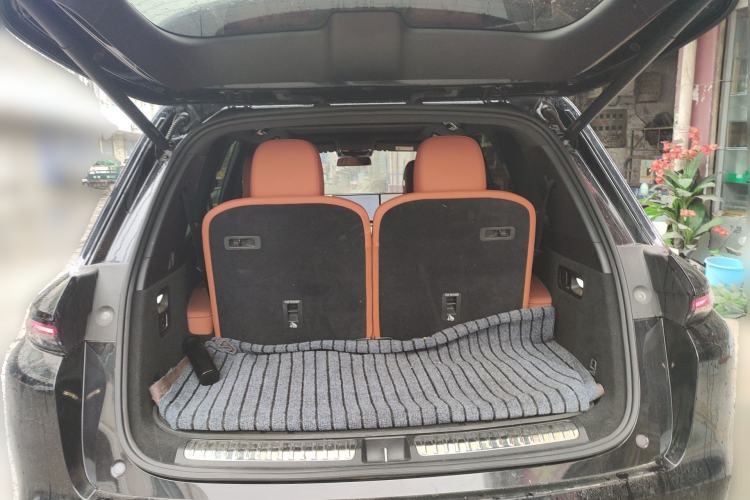 Used Li Auto L8 2023 Air model Trunk