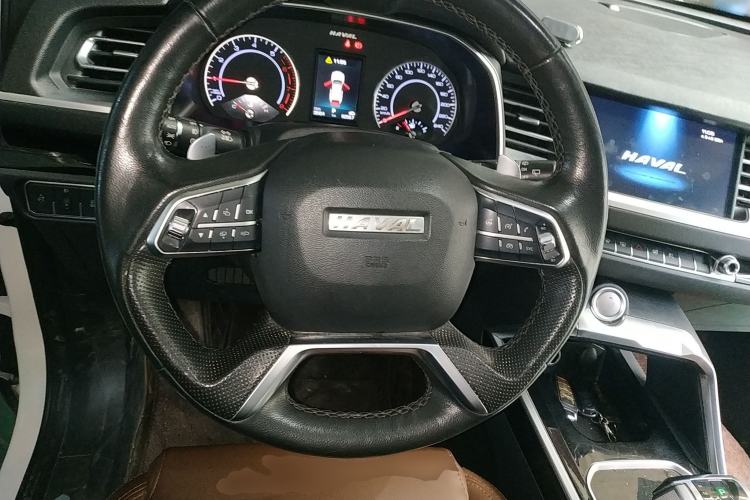 Used Haval H6 2017 Red Label 2.0T Automatic Two-Wheel Drive ZhiShang Model Steering Wheel