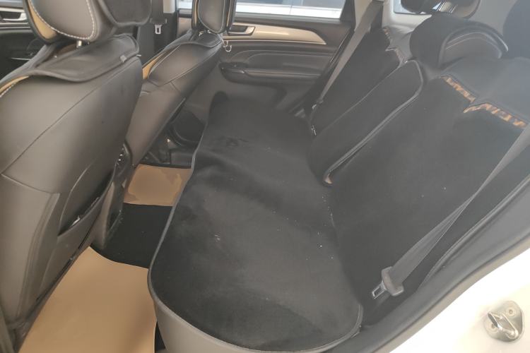 Used Haval M6 2021 PLUS 1.5T DCT Luxury Smart Connectivity Model