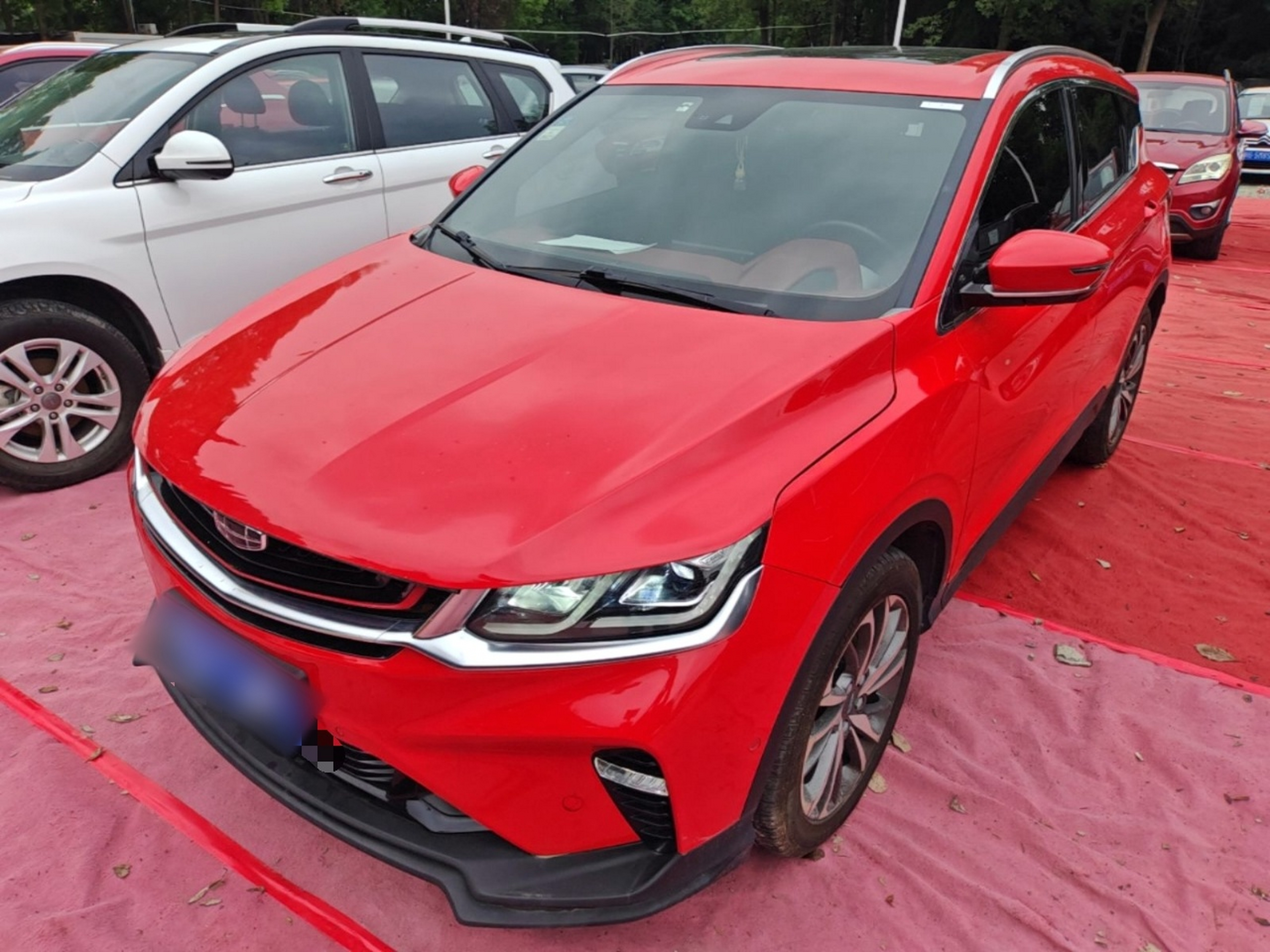 Под передней частью автомобиля