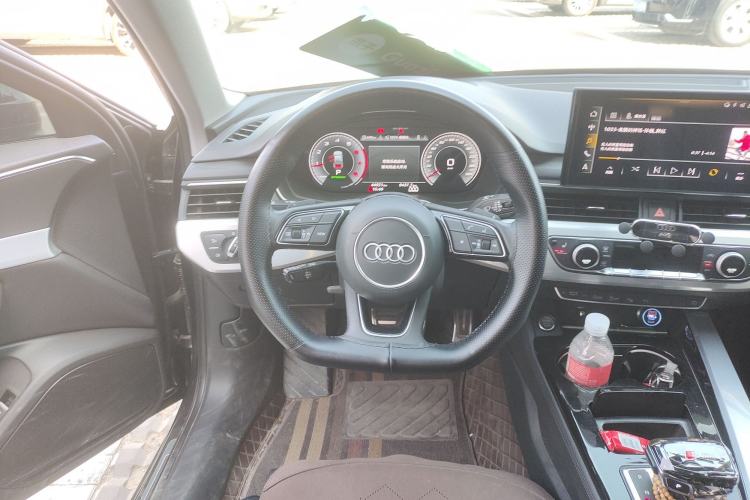 Used Audi A4L 2022 40 TFSI Luxury Dynamic Model