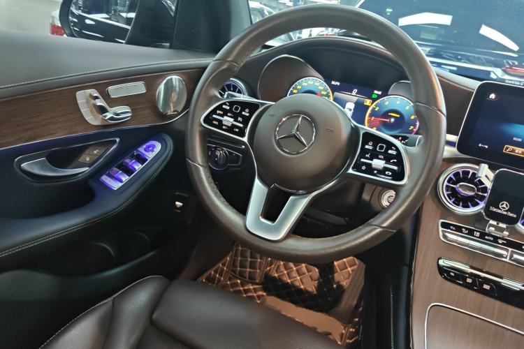 Used Mercedes-Benz GLC 2021 GLC 300 L 4MATIC Dynamic Model Steering Wheel