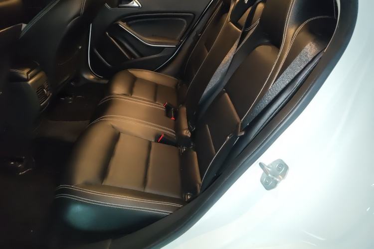 Used Mercedes-Benz GLA 2015 GLA 200 Sport Edition Left Rear Seat