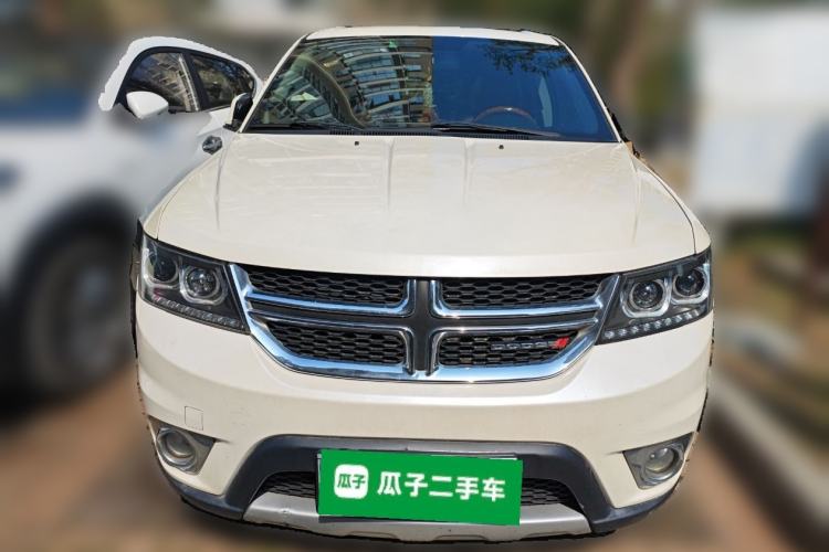 Used Dodge Journey 2013 2.4L Two-Wheel Drive Luxury Version