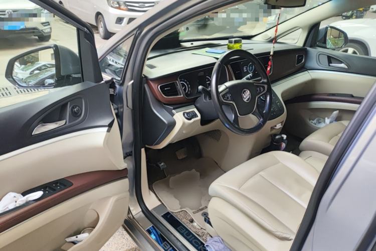 Used Buick GL8 2018 28T Luxury Model China VI Standard
