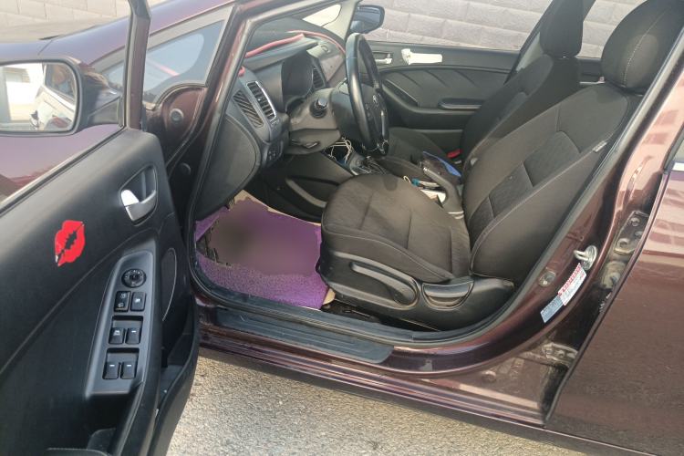 Used Kia K3 2015 1.6L Automatic GLS
