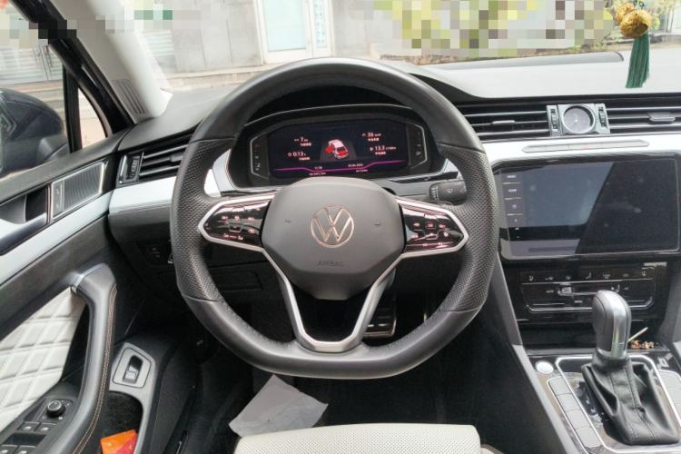 Used Volkswagen Magotan 2023 2 Million Units Commemorative Edition 330TSI DSG Luxury Version Steering Wheel